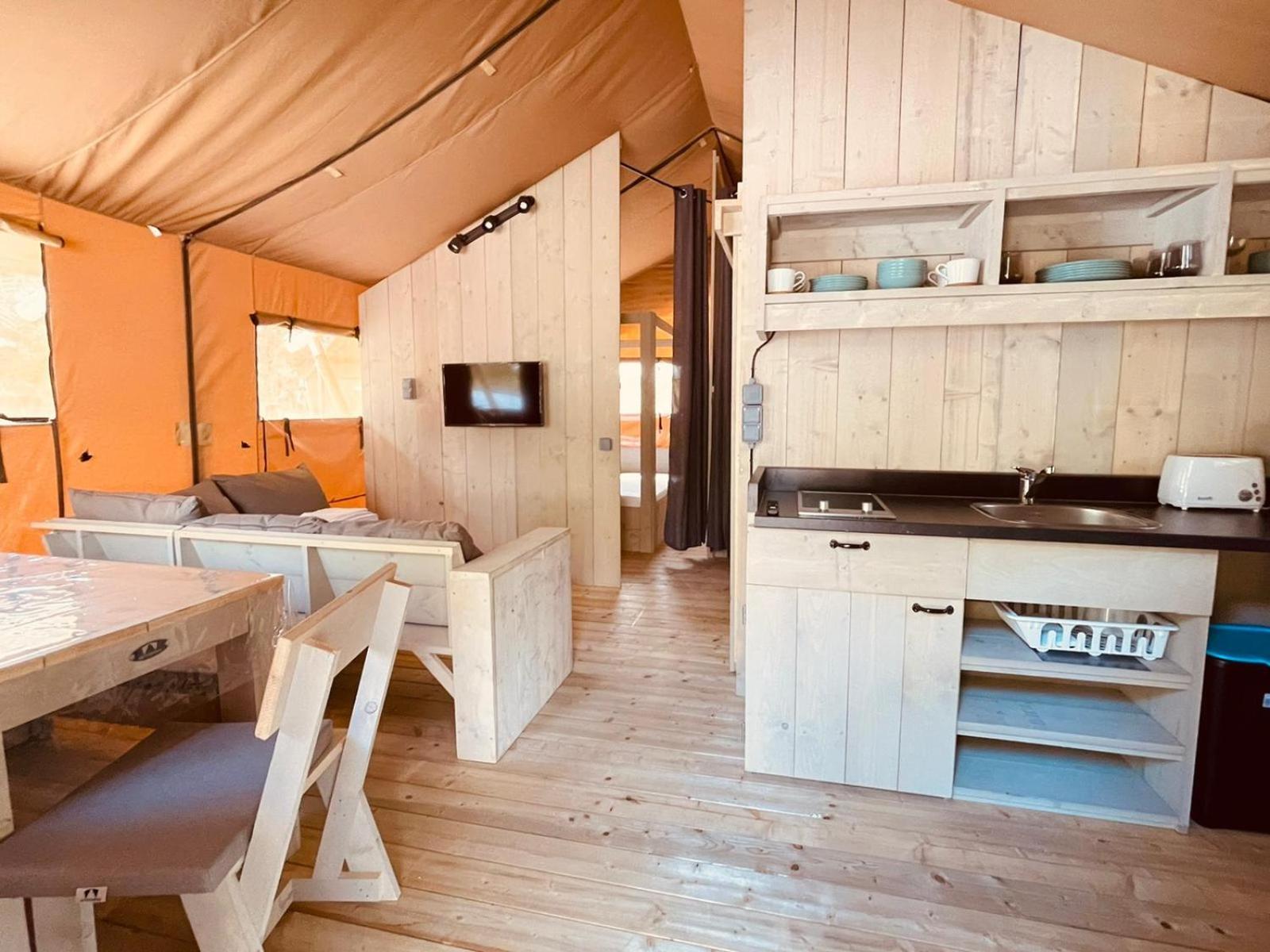 Camping & Bungalows Platja Brava Пальс Экстерьер фото